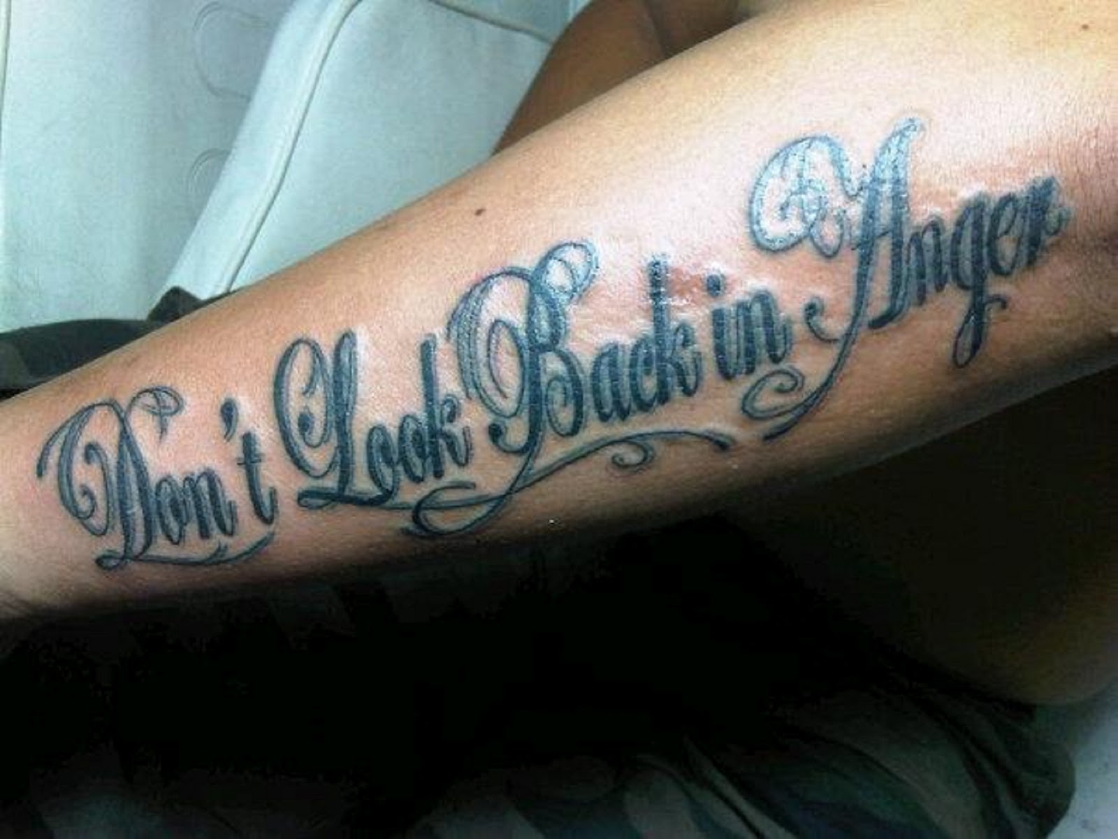 E Tattoo Tato tulisan 
