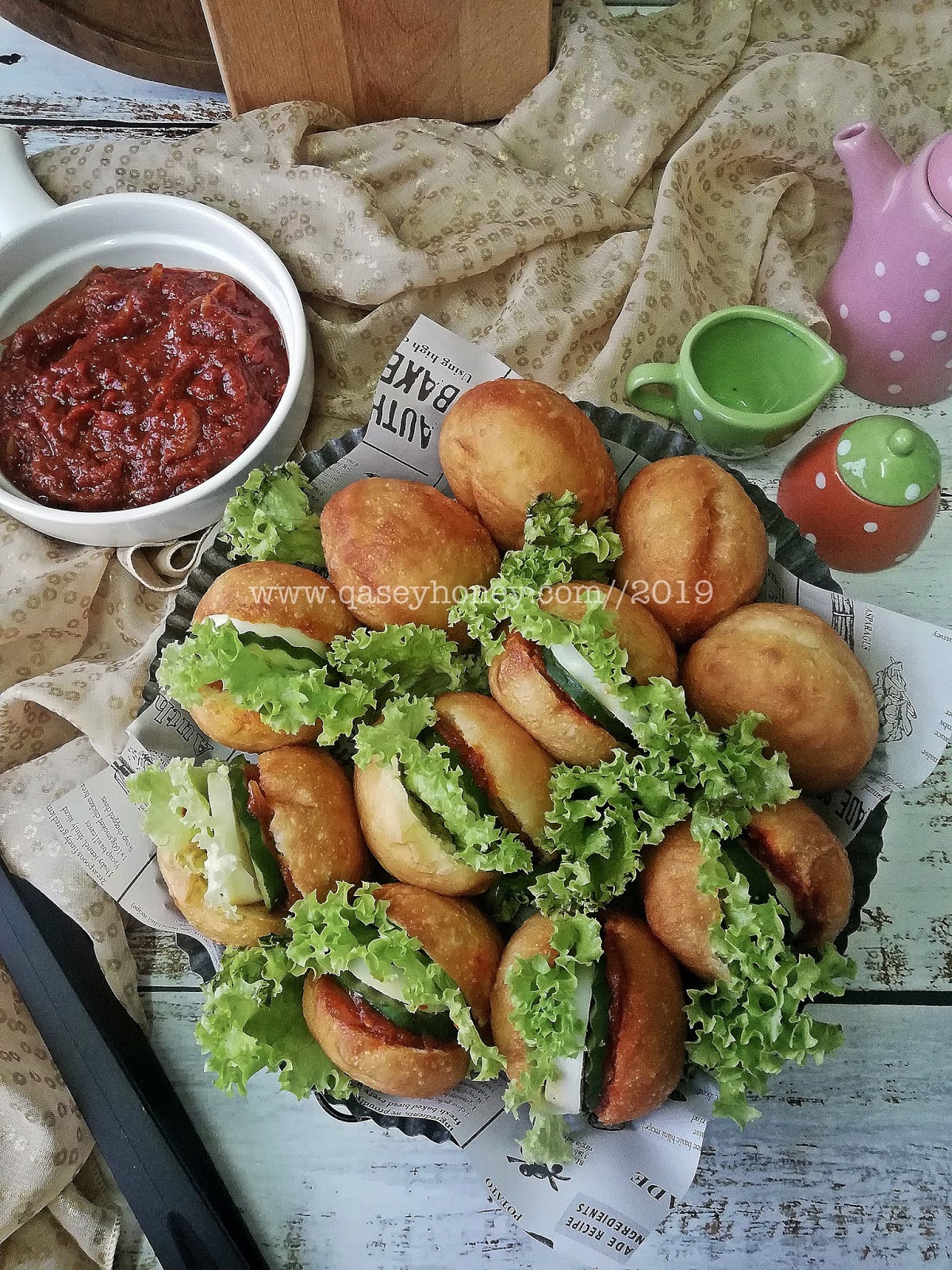 RESEPI TERBAIK PAU SAMBAL ATAU BURGER MALAYSIA YANG GEBU 