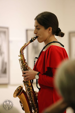 grająca na saksofonie Milena Górzewska
