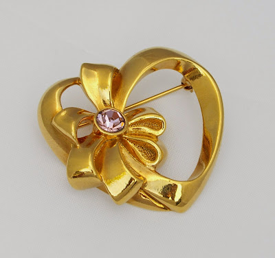 gold brooch heart shape