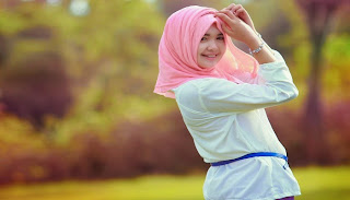 Pose Untuk model wanita muslimah