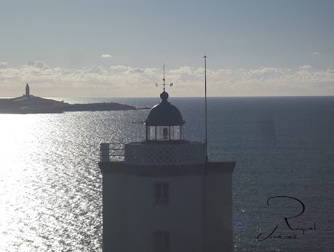 LOS DOS FAROS 