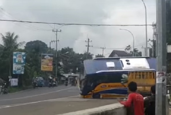 Bis Terbalik di Puncak, 8 Korban Minta Dirujuk ke RSUD Tangerang