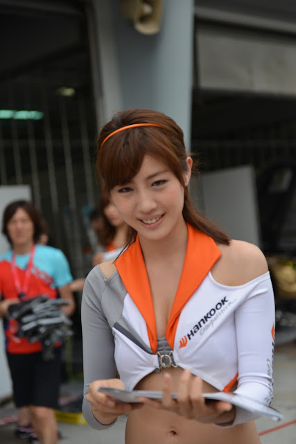 ASIAN AUTO DIGEST: Aya Akanishi 赤西あや Super Gt Race Queen 