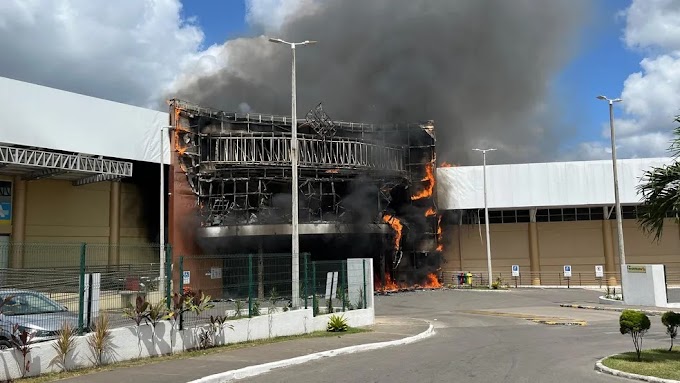Incêndio atinge shopping na Paraíba
