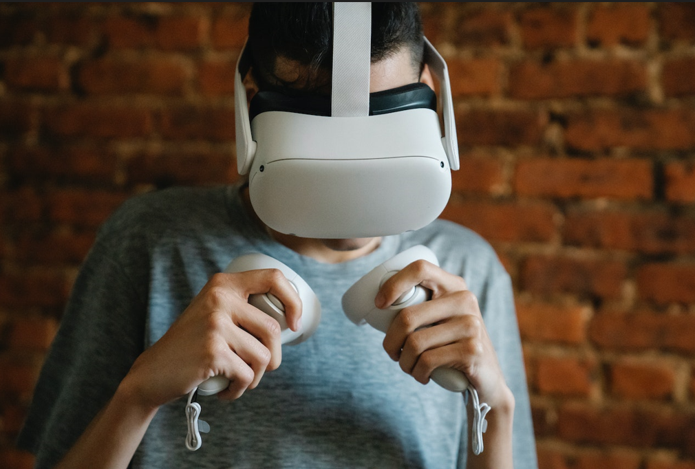 Exploring Mobile-Based Virtual Reality (VR) Gaming