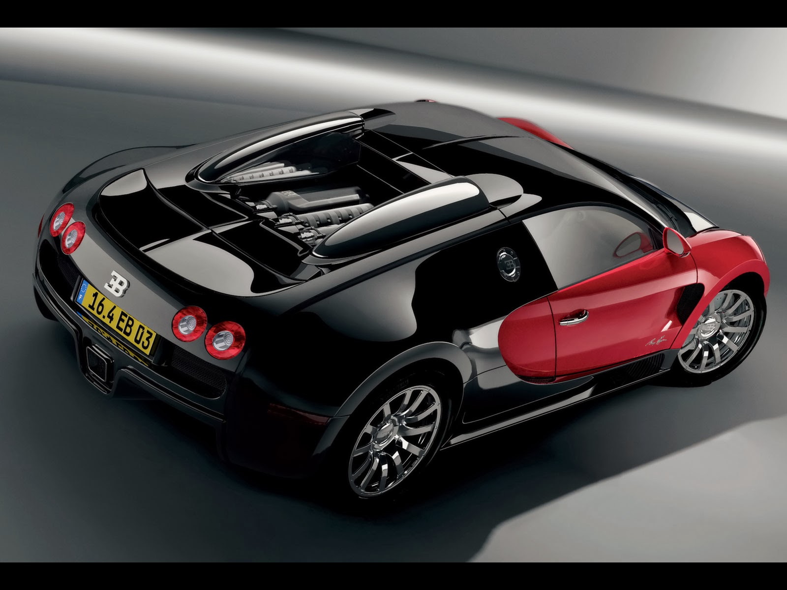 http://www.crazywallpapers.in/2014/02/bugatti-veyron-free-wallpapers.html