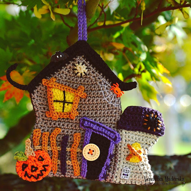 Crochet Haunted house - crochet pattern by Vendula Maderska