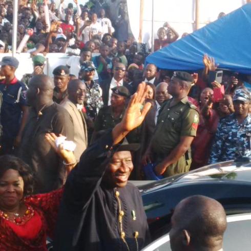 Goodluck Jonathan admits he thought they would Boo&Curse him In emotional Bayelsa Speech!