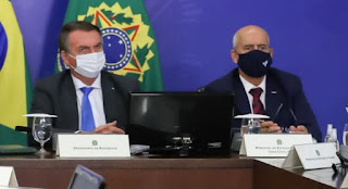 Bolsonaro ao lado de Ramos: “quando último brasileiro tomar a vacina, eu tomo”