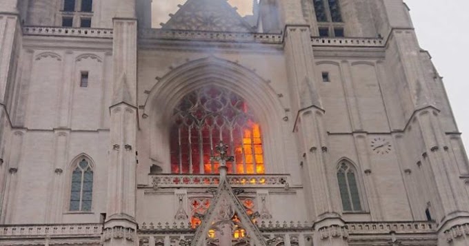 Rogo nella cattedrale di Nantes