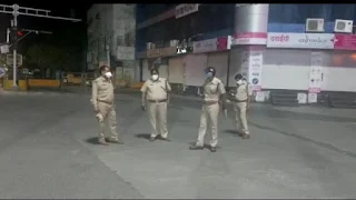 पुलिस पेट्रोलिंग पूरी रात पुलिस के वरिष्ठ अधिकारियों द्वारा निरंतर जारी