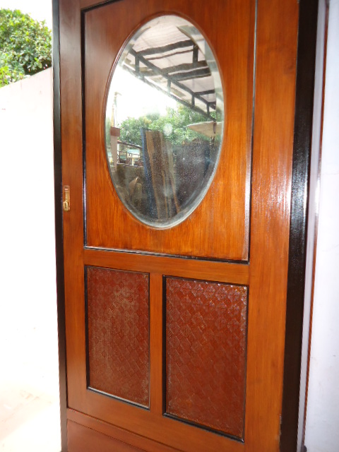 Selamat Datang di Tony s Antiques Lemari  Art Deco Kaca  Oval 