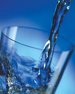 air+putih 4 Manfaat Minum Air Putih yang Menakjubkan
