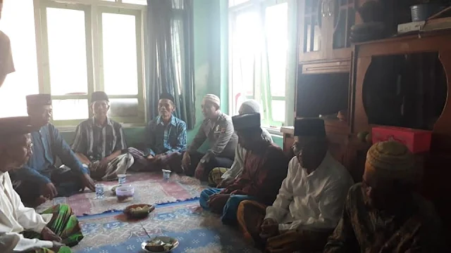 Ifadatut Thullab - Memperkuat Madzhab Imam Ibnu Hambali dan Jumhur Ulama' Salaf