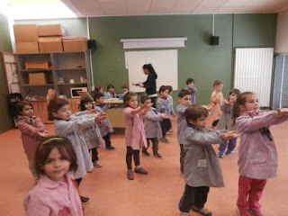 http://ceipanadeaustria.centros.educa.jcyl.es/aula/archivos/repositorio//250/321/html/yogainfantil_16/index.html