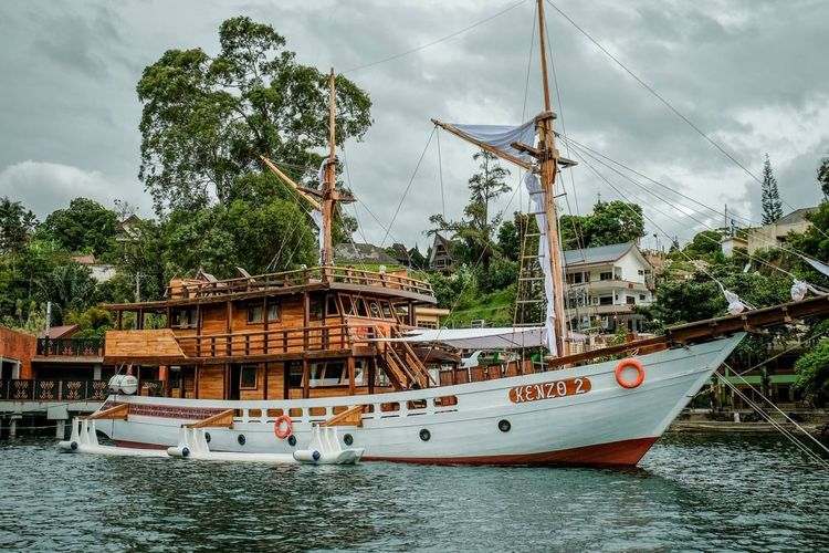 Ada Kapal Pinisi di Danau Toba, Warisan Budaya Nusantara?