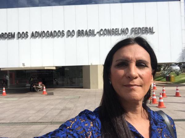 “Um escárnio à Justiça”: a lição da advogada transexual de Laerte em Reinaldo Azevedo no TJ-SP - acesse e compartilhe a verdade