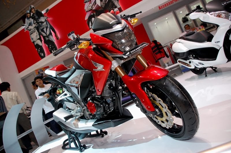Modifikasi Honda New Mega Pro : CB1000R Wannabe | Motorcycle Motors