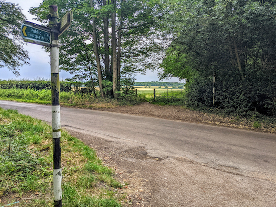 Cross Hertford Road then continue on Tewin bridleway 25