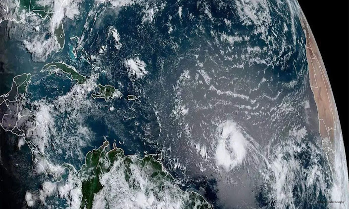 National Hurricane Center Tracking Tropical Storm Don: Latest Updates and Forecasts🌊🌀