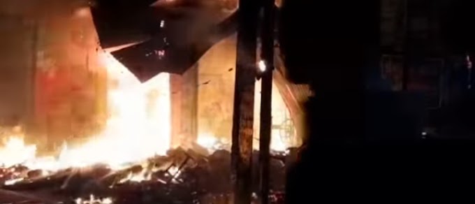 बड़ी खबर : दानापुर के गोला रोड के तीन दुकानों में लगी भीषण आग लोगो में अफरा तफरी का माहौल
