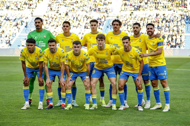 📸U. D. LAS PALMAS 📆25 febrero 2024 ⬆️Álvaro Vallés, Sergi Cardona, Mika Mármol, Saúl Coco, Álex Suárez, Kirian Rodríguez. ⬇️Marvin Park, Javi Muñoz, Alberto Moleiro, Marc Cardona, Enzo Loiodice. U. D. LAS PALMAS 1 🆚 CLUB ATLÉTICO OSASUNA 1 Domingo 25/02/2024, 18:30 horas. Campeonato de Liga de 1ª División, jornada 26. Las Palmas de Gran Canaria, estadio Gran Canaria: 25.075 espectadores. GOLES: ⚽0-1: 49’, Unai García. ⚽1-1: 52’, Kirian Rodríguez.