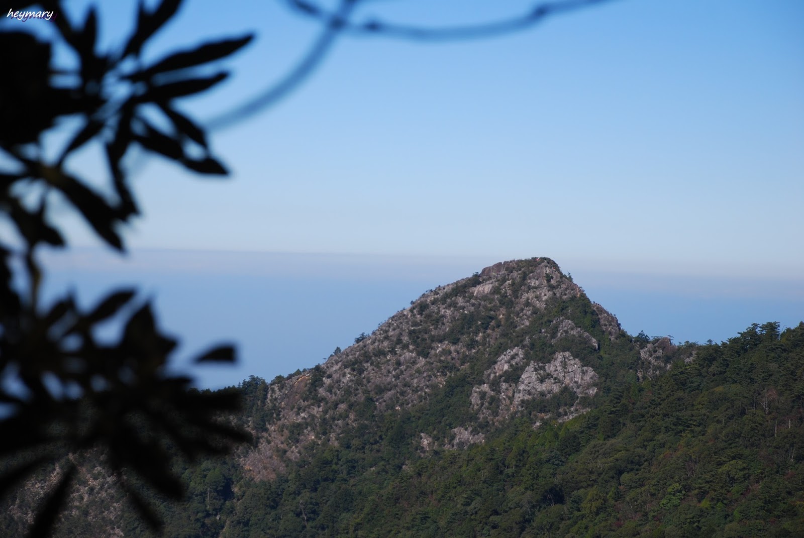 雪山群峰小百岳~稍來山