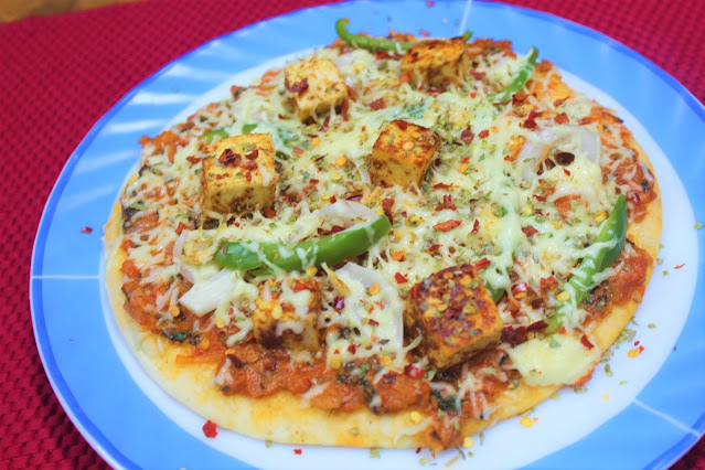 Paneer Tikka Pizza