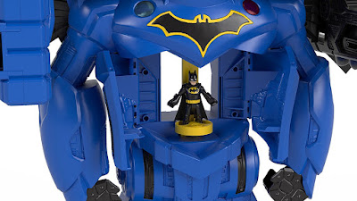 DC Super Friends Batbot Xtreme Is An AWESOME Two-Foot-Tall Robo-Batman For Serious Batman Fan