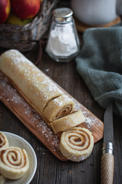 Le biscuit pâte à choux parfait pour roulés et bûches de Noël