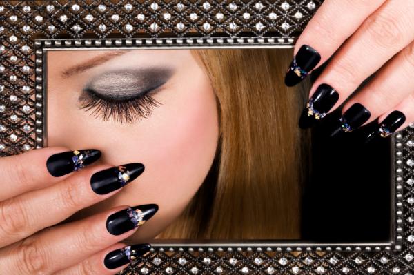 black nail designs  news