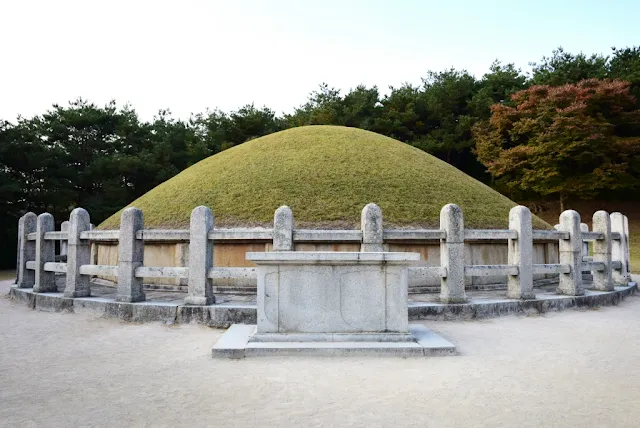 경주 김유신묘