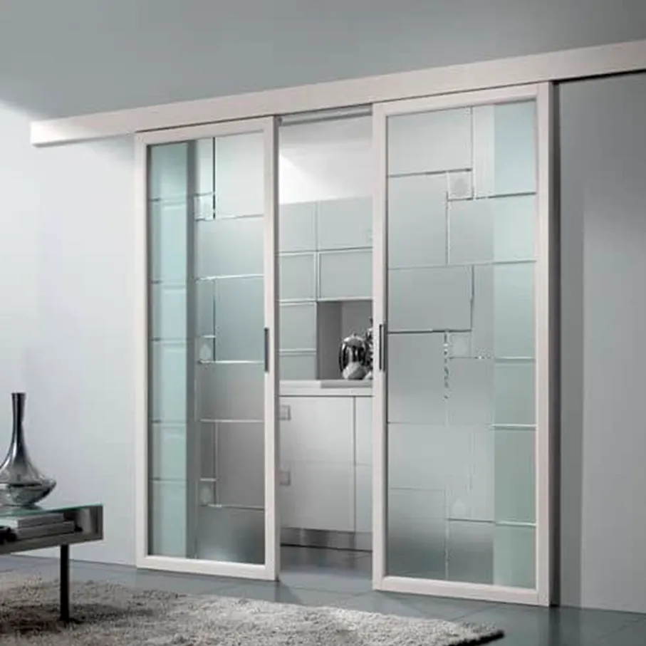 Puerta de vidrio templado con zócalo de aluminio 9 cm pivotada sin bisagra inferior