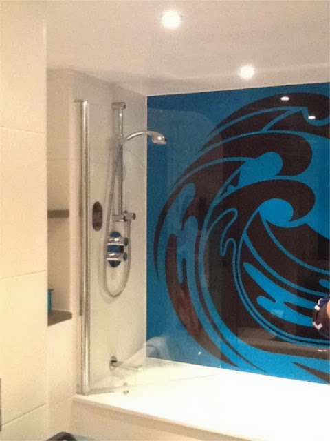 Butlins Wave Hotel bathroom