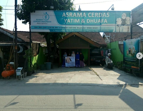 Asrama Cerdas Yatim & Dhuafa