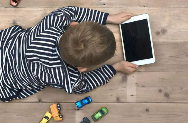 Tips Cara Membatasi Screen Time Penggunaan Gadget Untuk Anak