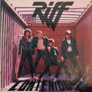 Riff "Contenidos"1982 Argentina Hard Rock,Heavy Metal (Los 100 Mejores Albumes Del Rock Argentino Rolling Stone)  (La Joven Guardia, La Pesada, Billy Bond Y La Pesada Del Rock And Roll, Conexión No. 5, Los Abuelos De La Nada, Los Gatos, Pappo Y Hoy No Es Hoy, Pappo's Blues, Patrulha Do Espaço,members) -(with Pappo)