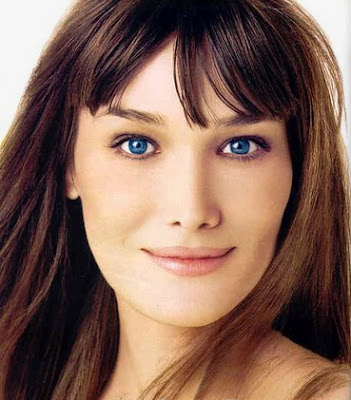 Carla Bruni is married to Nicolas Sarkozy (image hosted by http://hary-fsahion.blogspot.com)