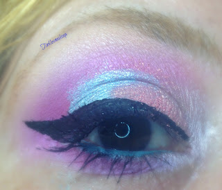 eye_makeup_look_frosty_moon