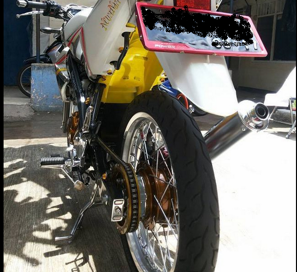 Modifikasi Vixion 2012 Simpel Minimalis Warna  Putih 