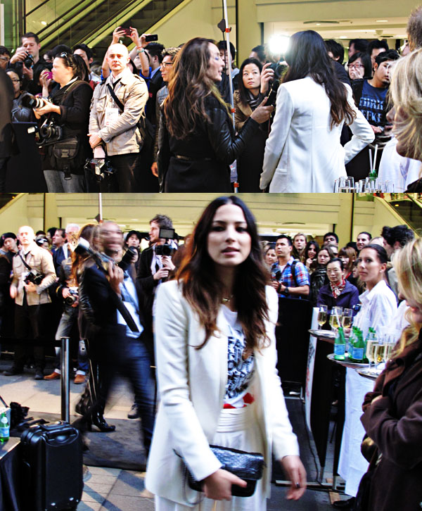 VFNO ambassador Jessica Gomes with crowds and media, Pitt Street Mall, Sydney Vogue Fashion's Night Out 2011