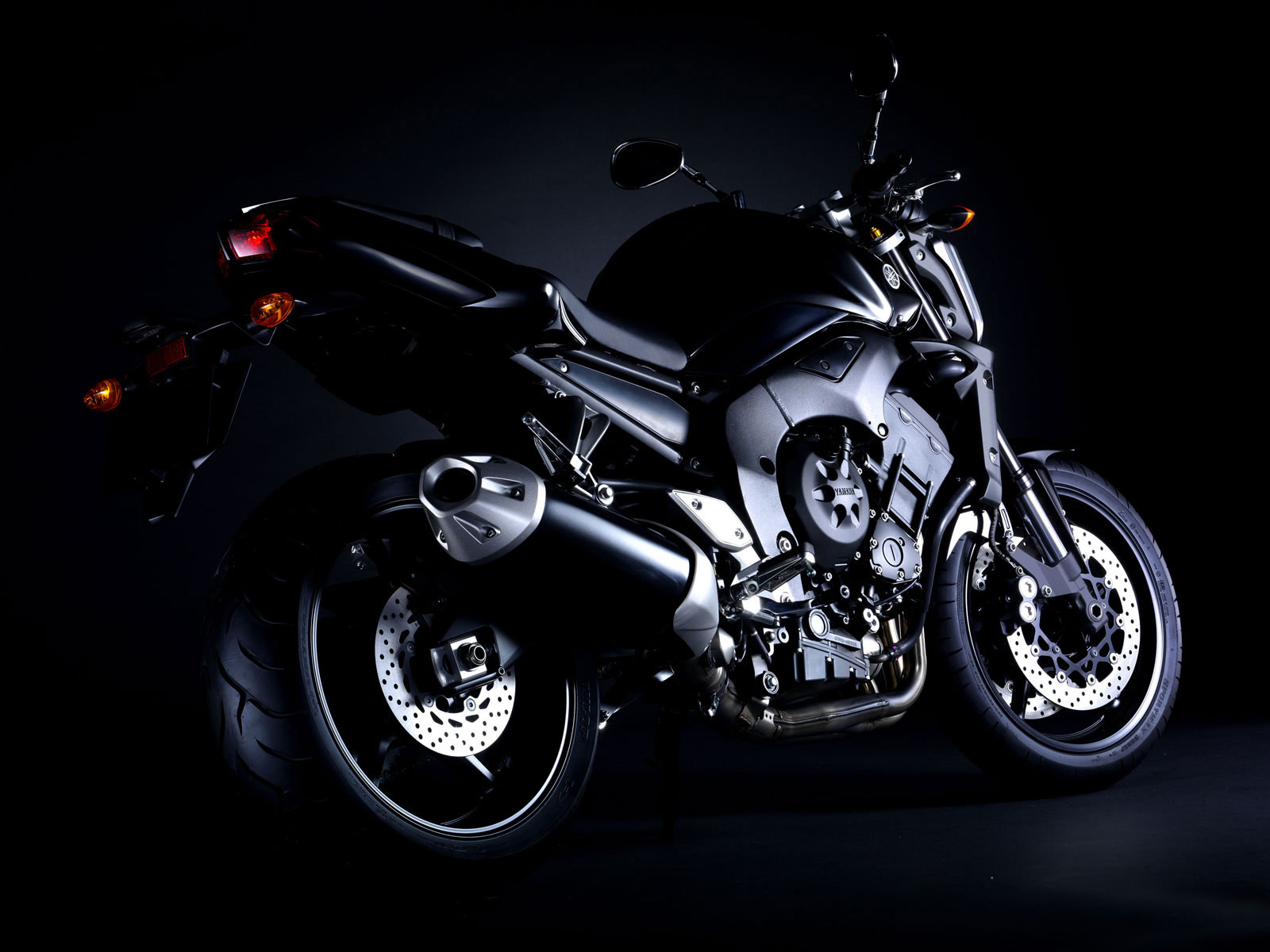 Model: Yamaha FZ1 Year: 2006