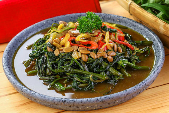 6 Resep Kangkung Istimewa Super Simpel & Nikmat