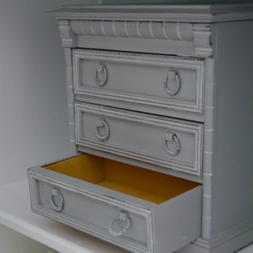 Thrift Store Jewelry Chest Makeover