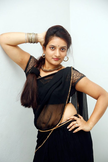 spicy desi actress janani reddy in black saree hot pics