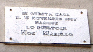 Lapide commemorativa alla casa natale di Noè Marullo