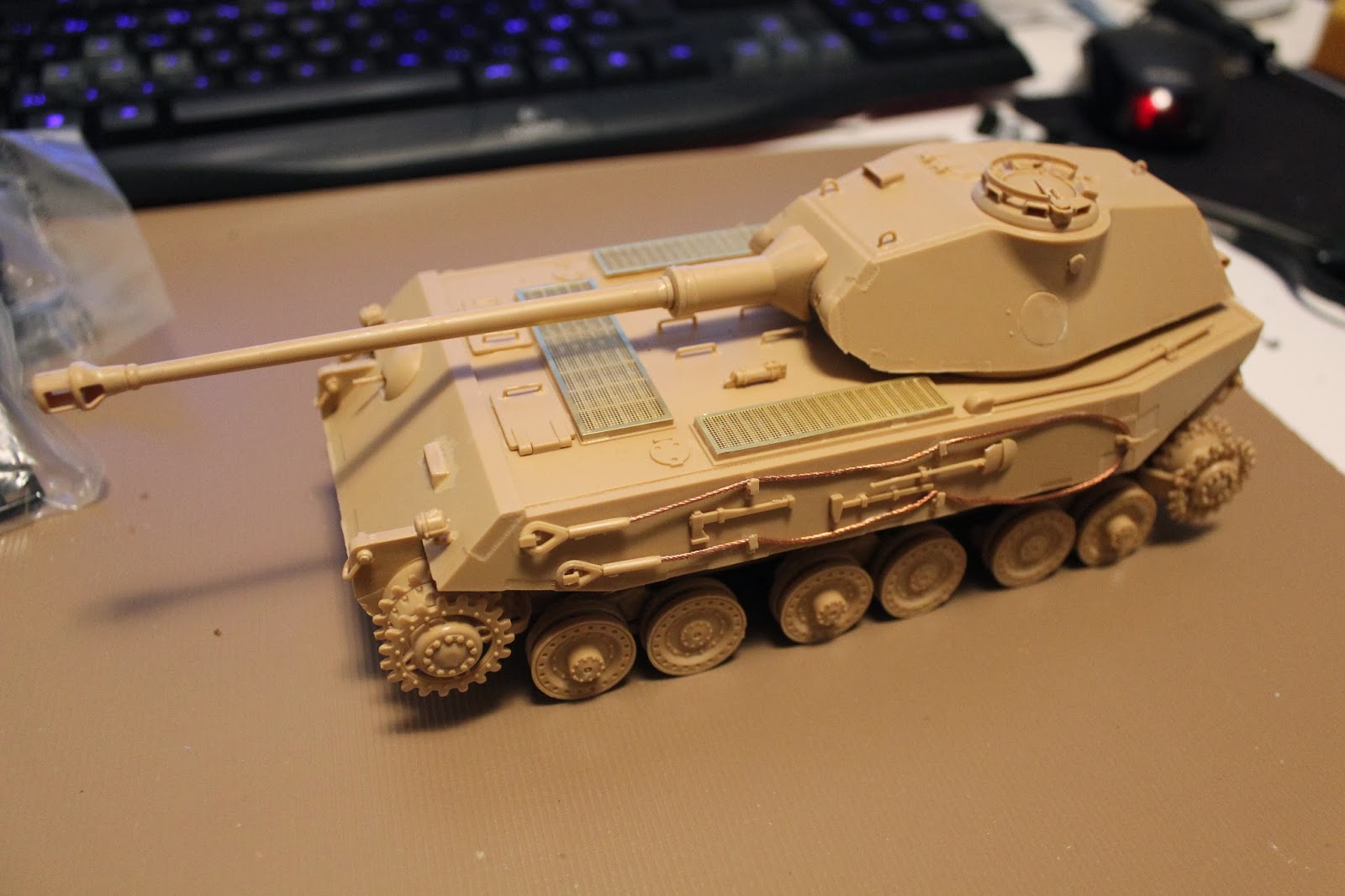 Hobbyboss German VK4502 (P) hintern tank.