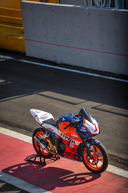 Modifikasi CBR150 Road Race Pakai Fairing Buta Milik Tubagus Elang