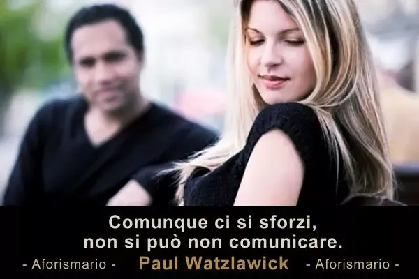 Ragazzo guarda ragazza